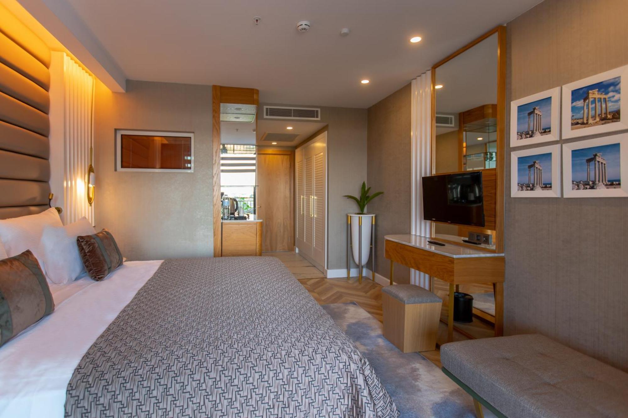 Hotel Alexia & (adults Only) 5*
